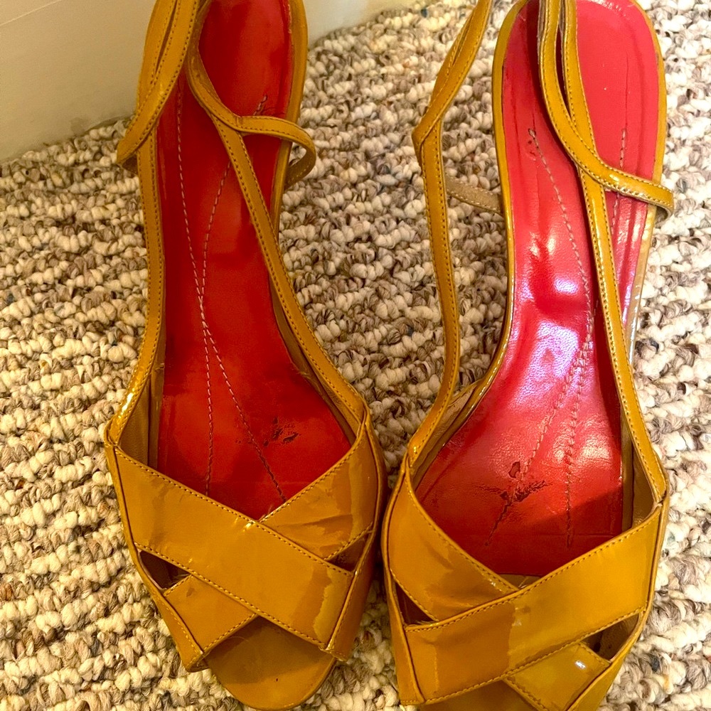 KATE SPADE Patent Leather Sling Back Open Cross Toe Heels